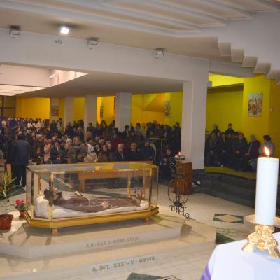 27 martie: Oneşti: Noapte de priveghere la sanctuarul "Fericitul Ieremia"