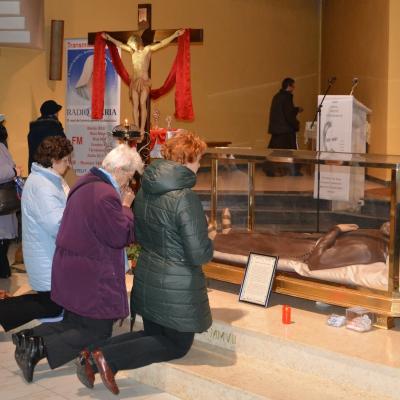 27 martie: Oneşti: Noapte de priveghere la sanctuarul "Fericitul Ieremia"