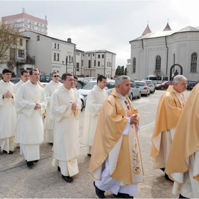 2 aprilie: Iaşi: Liturghia Crismei