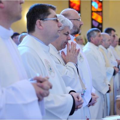 2 aprilie: Iaşi: Liturghia Crismei