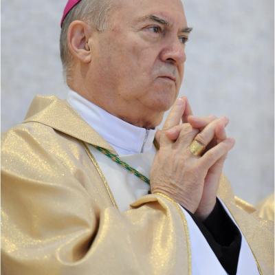 2 aprilie: Iaşi: Liturghia Crismei