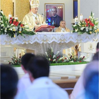 2 aprilie: Iaşi: Liturghia Crismei
