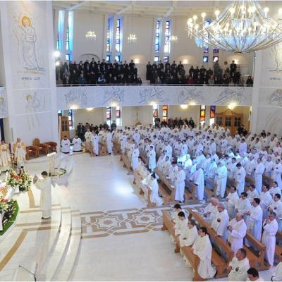 2 aprilie: Iaşi: Liturghia Crismei