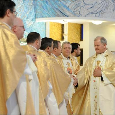 2 aprilie: Iaşi: Liturghia Crismei