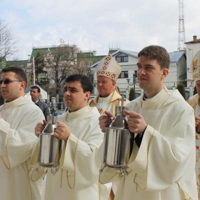 2 aprilie: Iaşi: Liturghia crismei. Foto: Ionuţ-Gabriel Giurgică