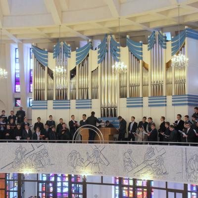 2 aprilie: Iaşi: Liturghia crismei. Foto: Ionuţ-Gabriel Giurgică