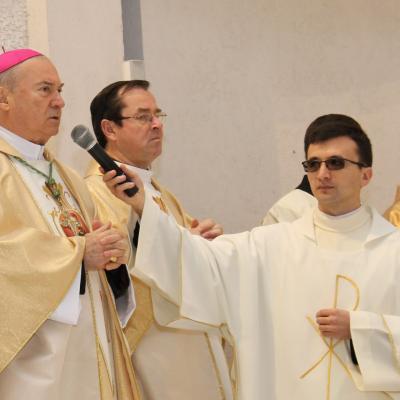 2 aprilie: Iaşi: Liturghia crismei. Foto: Ionuţ-Gabriel Giurgică