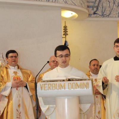 2 aprilie: Iaşi: Liturghia crismei. Foto: Ionuţ-Gabriel Giurgică