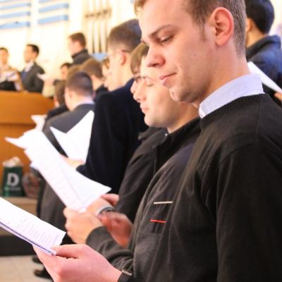 2 aprilie: Iaşi: Liturghia crismei. Foto: Ionuţ-Gabriel Giurgică