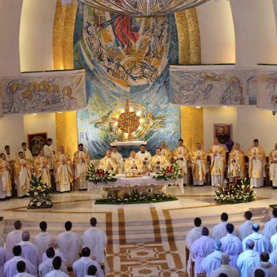 2 aprilie: Iaşi: Liturghia crismei. Foto: Ionuţ-Gabriel Giurgică
