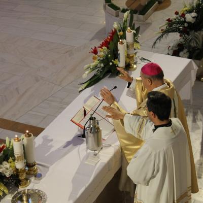 2 aprilie: Iaşi: Liturghia crismei. Foto: Ionuţ-Gabriel Giurgică