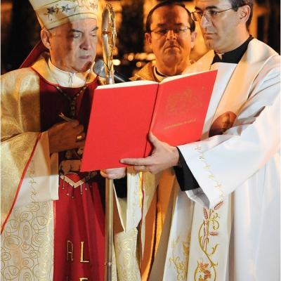 5 aprilie: Iaşi: Noaptea de Înviere la catedrală