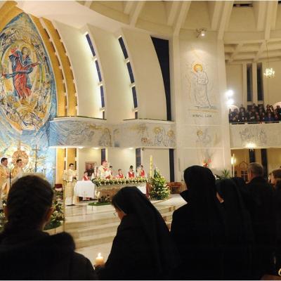 5 aprilie: Iaşi: Noaptea de Înviere la catedrală