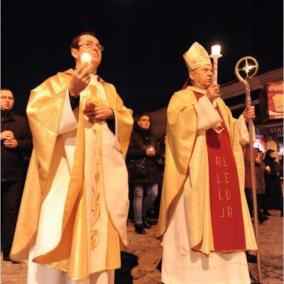 5 aprilie: Iaşi: Noaptea de Înviere la catedrală