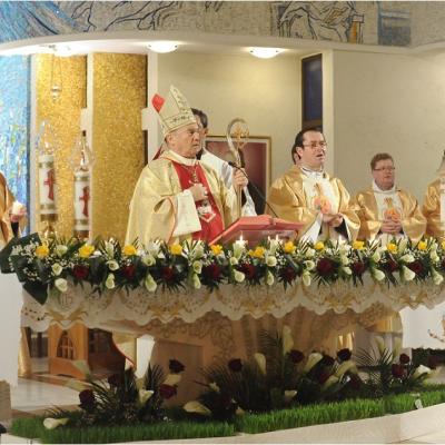 5 aprilie: Iaşi: Noaptea de Înviere la catedrală