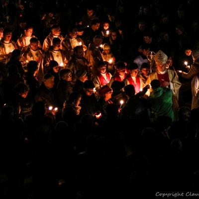 5 aprilie: Iaşi: Noaptea de Înviere la catedrală. Foto: Claudiu Bîrliba