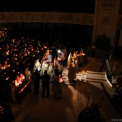 5 aprilie: Iaşi: Noaptea de Înviere la catedrală. Foto: Claudiu Bîrliba