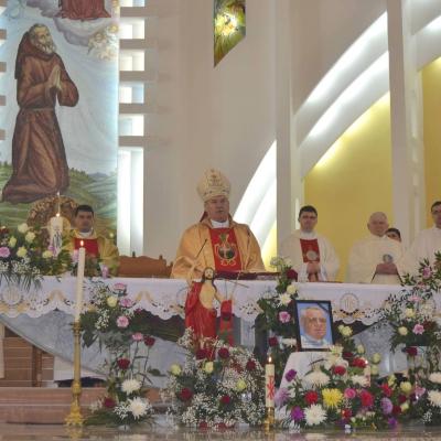 6 aprilie: Bacău "Fericitul Ieremia": La 40 de zile de la moartea pr. Dumitru Gabor