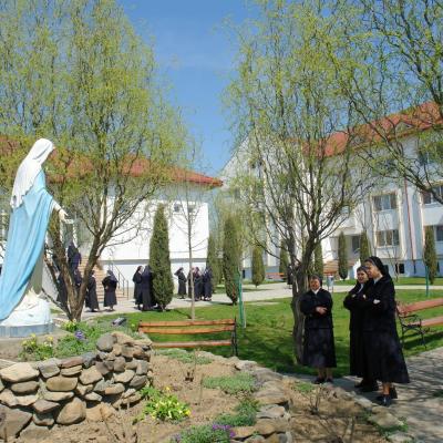 11-18 aprilie: Bacău: Zile de har şi reînnoire de voturi