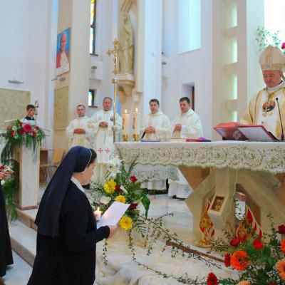 11-18 aprilie: Bacău: Zile de har şi reînnoire de voturi