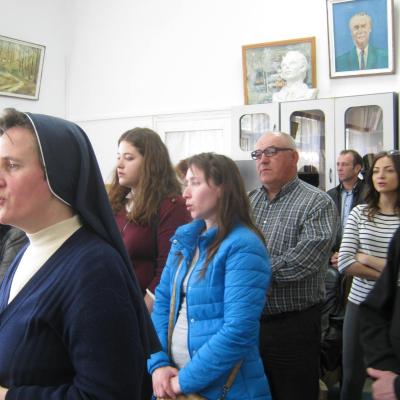 13 aprilie: Iaşi: Lumina Învierii la bolnavii de la spitalul Pădureni-Grajduri