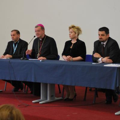 15-18 aprilie: Ciofliceni-Snagov: Olimpiada naţională de religie, cultul catolic