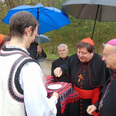 18 aprilie: Luncani: Întâlnirea cardinalului Braz de Aviz cu superiorii majori şi superioarele majore