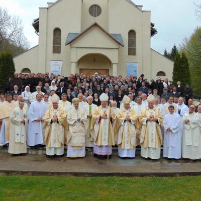 18 aprilie: Luncani: Întâlnirea cardinalului Braz de Aviz cu superiorii majori şi superioarele majore
