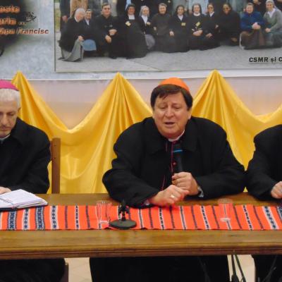 18 aprilie: Luncani: Întâlnirea cardinalului Braz de Aviz cu superiorii majori şi superioarele majore