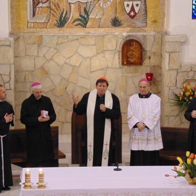 18 aprilie: Luncani: Întâlnirea cardinalului Braz de Aviz cu superiorii majori şi superioarele majore