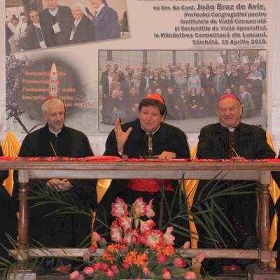 18 aprilie: Luncani: Întâlnirea cardinalului Braz de Aviz cu superiorii majori şi superioarele majore