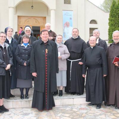 18 aprilie: Luncani: Întâlnirea cardinalului Braz de Aviz cu superiorii majori şi superioarele majore