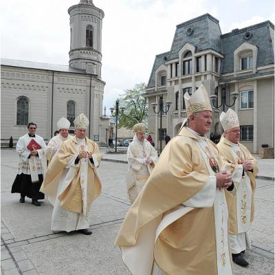 19 aprilie: Iaşi: Liturghie dedicată persoanelor consacrate, prezidată de cardinalul João Braz de Aviz