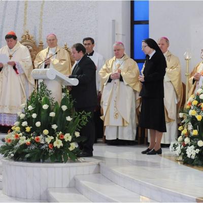 19 aprilie: Iaşi: Liturghie dedicată persoanelor consacrate, prezidată de cardinalul João Braz de Aviz