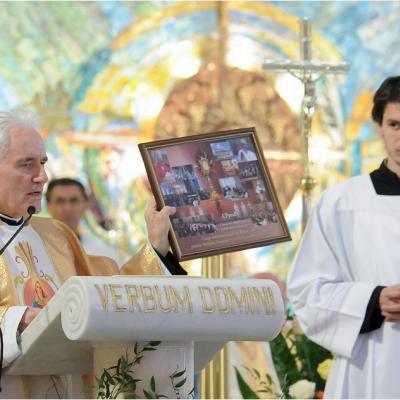 19 aprilie: Iaşi: Liturghie dedicată persoanelor consacrate, prezidată de cardinalul João Braz de Aviz