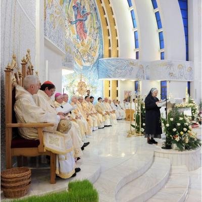 19 aprilie: Iaşi: Liturghie dedicată persoanelor consacrate, prezidată de cardinalul João Braz de Aviz