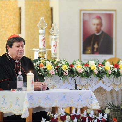 19 aprilie: Iaşi: Liturghie dedicată persoanelor consacrate, prezidată de cardinalul João Braz de Aviz