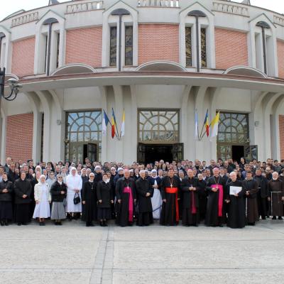 19 aprilie: Iaşi: Liturghie dedicată persoanelor consacrate, prezidată de cardinalul João Braz de Aviz. Foto: Ionuţ-Gabriel Giurgică