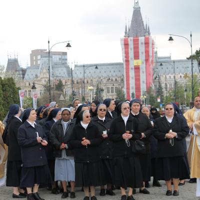 19 aprilie: Iaşi: Liturghie dedicată persoanelor consacrate, prezidată de cardinalul João Braz de Aviz. Foto: Ionuţ-Gabriel Giurgică