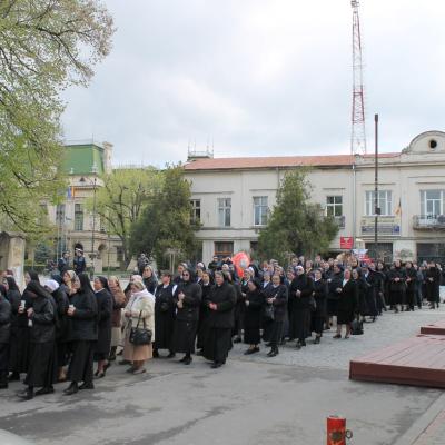 19 aprilie: Iaşi: Liturghie dedicată persoanelor consacrate, prezidată de cardinalul João Braz de Aviz. Foto: Ionuţ-Gabriel Giurgică