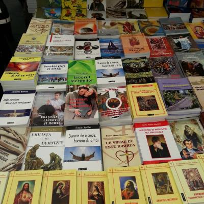 22-26 aprilie: Cluj-Napoca: Editura "Sapientia" la ediţia a XVI-a a Târgului Gaudeamus