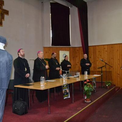 22 aprilie: Roman: Greco-catolicii, o permanenţă în închisorile comuniste