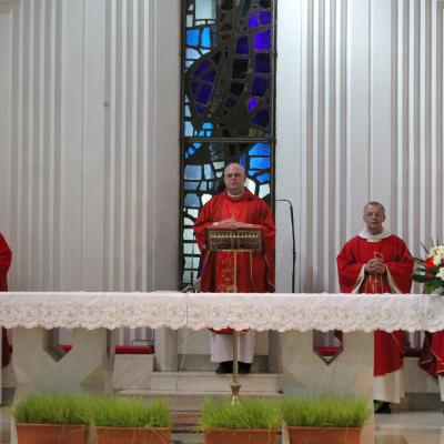 25 aprilie: Părinţii profesori franciscani din Roman în vizită la colegii lor din Iaşi