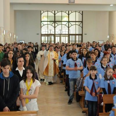 26 aprilie: Bacău "Fericitul Ieremia": Investirea noului paroh