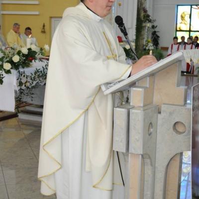 26 aprilie: Bacău "Fericitul Ieremia": Investirea noului paroh