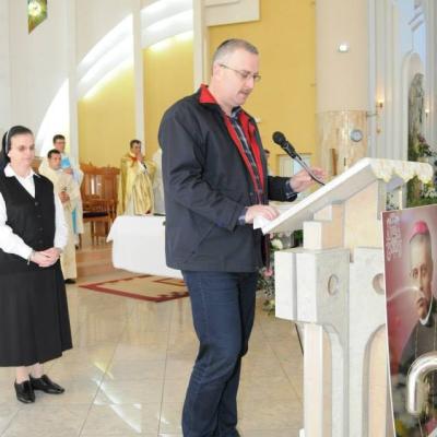 26 aprilie: Bacău "Fericitul Ieremia": Investirea noului paroh