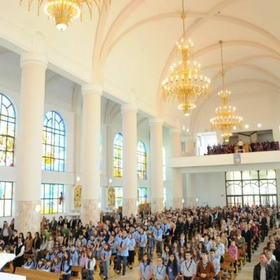 26 aprilie: Bacău "Fericitul Ieremia": Investirea noului paroh
