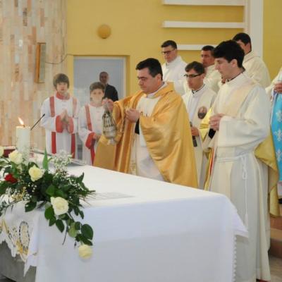 26 aprilie: Bacău "Fericitul Ieremia": Investirea noului paroh