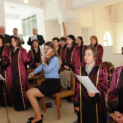26 aprilie: Bacău "Fericitul Ieremia": Investirea noului paroh