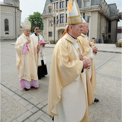 1 mai: Iaşi: PS Petru Gherghel la ceas aniversar: 25 de ani de episcopat